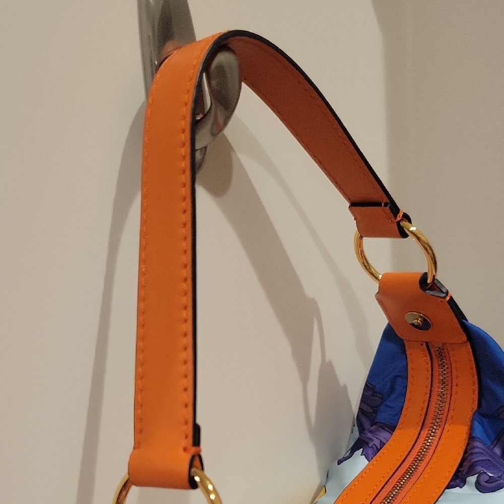 Versace Medusa Renaissance Hobo Bag - Picture 7 of 10